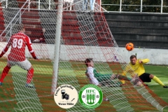 2017-10-21 Hoyerswerdaer FC I in grün - SC 1911 Großröhrsdorf in gelb 0:1 Foto: Werner Müller