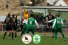 2017-11-12 Kreisoberliga DJK Sokol Ralbitz in schwarz - Hoyerswerdaer FC in grün 1:1 Foto: Werner Müller
