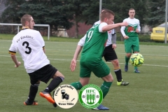 2017-11-25 Achtelpokalfinale SV Bautzen II in weiß - Hoyerswerdaer FC in grün 1:9 Foto: Werner Müller