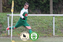 2017-11-25 Achtelpokalfinale SV Bautzen II in weiß - Hoyerswerdaer FC in grün 1:9 Foto: Werner Müller