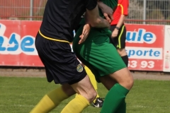 2018-04-21
SC 1911 Großröhrsdorf in schwarz
-
 Hoyerswerda FC in grün 
1:1
 Foto: Werner Müller