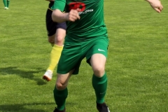 2018-04-21
SC 1911 Großröhrsdorf in schwarz
-
 Hoyerswerda FC in grün 
1:1
 Foto: Werner Müller