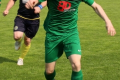 2018-04-21
SC 1911 Großröhrsdorf in schwarz
-
 Hoyerswerda FC in grün 
1:1
 Foto: Werner Müller