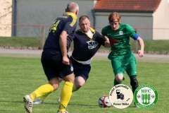 2018-04-21
SC 1911 Großröhrsdorf in schwarz
-
 Hoyerswerda FC in grün 
1:1
 Foto: Werner Müller