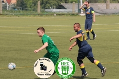 2018-05-12 
Fußball Kreisoberliga 
SV Bautzen in dunkelblau 
-
Hoyerswedawer FC in grün 

Foto: Werner Müller