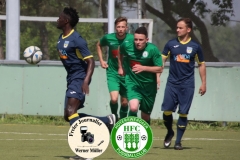 2018-05-12 
Fußball Kreisoberliga 
SV Bautzen in dunkelblau 
-
Hoyerswedawer FC in grün 

Foto: Werner Müller