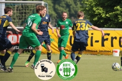 2018-05-12 
Fußball Kreisoberliga 
SV Bautzen in dunkelblau 
-
Hoyerswedawer FC in grün 

Foto: Werner Müller