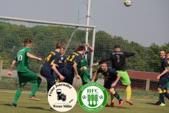 2018-05-12 
Fußball Kreisoberliga 
SV Bautzen in dunkelblau 
-
Hoyerswedawer FC in grün 

Foto: Werner Müller
