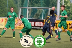 2018-05-12 
Fußball Kreisoberliga 
SV Bautzen in dunkelblau 
-
Hoyerswedawer FC in grün 

Foto: Werner Müller