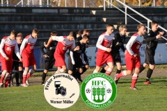 2018-11-17 
Kreisoberliga 
Hoyerserdaer FC I in rot 
 -
SG Großnaundorf in schwarz
3:1 
Foto: Werner Müller