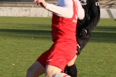 2018-11-17 
Kreisoberliga 
Hoyerserdaer FC I in rot 
 -
SG Großnaundorf in schwarz
3:1 
Foto: Werner Müller