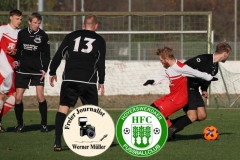 2018-11-17 
Kreisoberliga 
Hoyerserdaer FC I in rot 
 -
SG Großnaundorf in schwarz
3:1 
Foto: Werner Müller