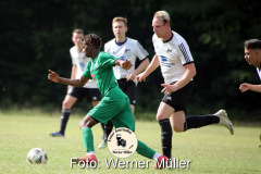 2022-06-11
SpVgg LohsaWeißkollm in weiß
-
 Hoyerswerdaeer FC I
2:1
Foto: Werner Müller