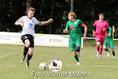 2022-06-11
SpVgg LohsaWeißkollm in weiß
-
 Hoyerswerdaeer FC I
2:1
Foto: Werner Müller