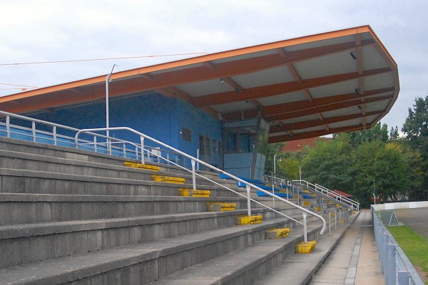 Stadion_Haupttribüne