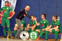 2018-01-07 S- mobil Cup des SV Einheit Kamenz Spiel LSV Neustadt /Spree in blau gegen Hoyerswerdaer FC in grün 0:2 Foto: Werner Müller