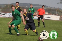 2018-04-21
SC 1911 Großröhrsdorf in schwarz
-
 Hoyerswerda FC in grün 
1:1
 Foto: Werner Müller
