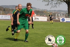 2018-04-21
SC 1911 Großröhrsdorf in schwarz
-
 Hoyerswerda FC in grün 
1:1
 Foto: Werner Müller