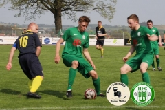 2018-04-21
SC 1911 Großröhrsdorf in schwarz
-
 Hoyerswerda FC in grün 
1:1
 Foto: Werner Müller