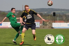 2018-04-21
SC 1911 Großröhrsdorf in schwarz
-
 Hoyerswerda FC in grün 
1:1
 Foto: Werner Müller