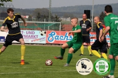 2018-04-21
SC 1911 Großröhrsdorf in schwarz
-
 Hoyerswerda FC in grün 
1:1
 Foto: Werner Müller