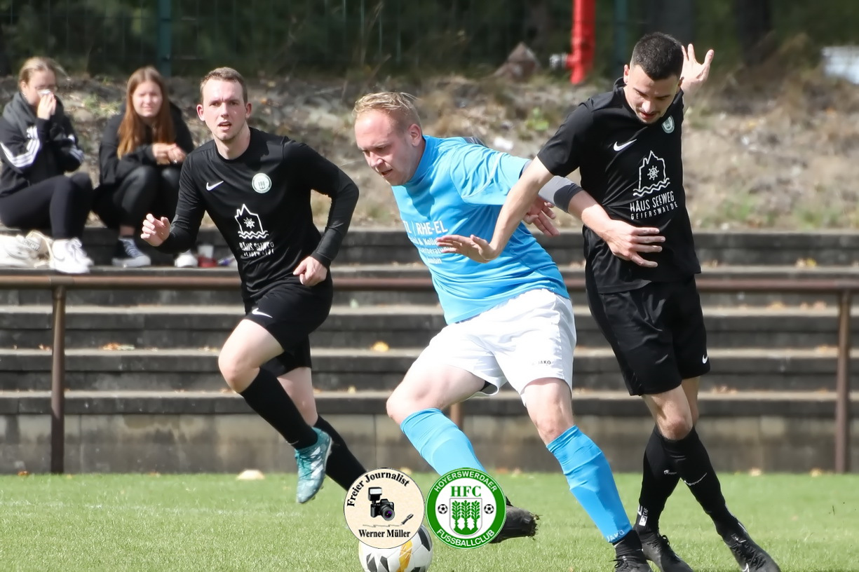 2022-09-17
Hoyerswedaer FC II in schwarz
 -
 SV St. Marienstern Panschwitz Kuckau ijn hellblau 
0:1
Foto: Werner Müller