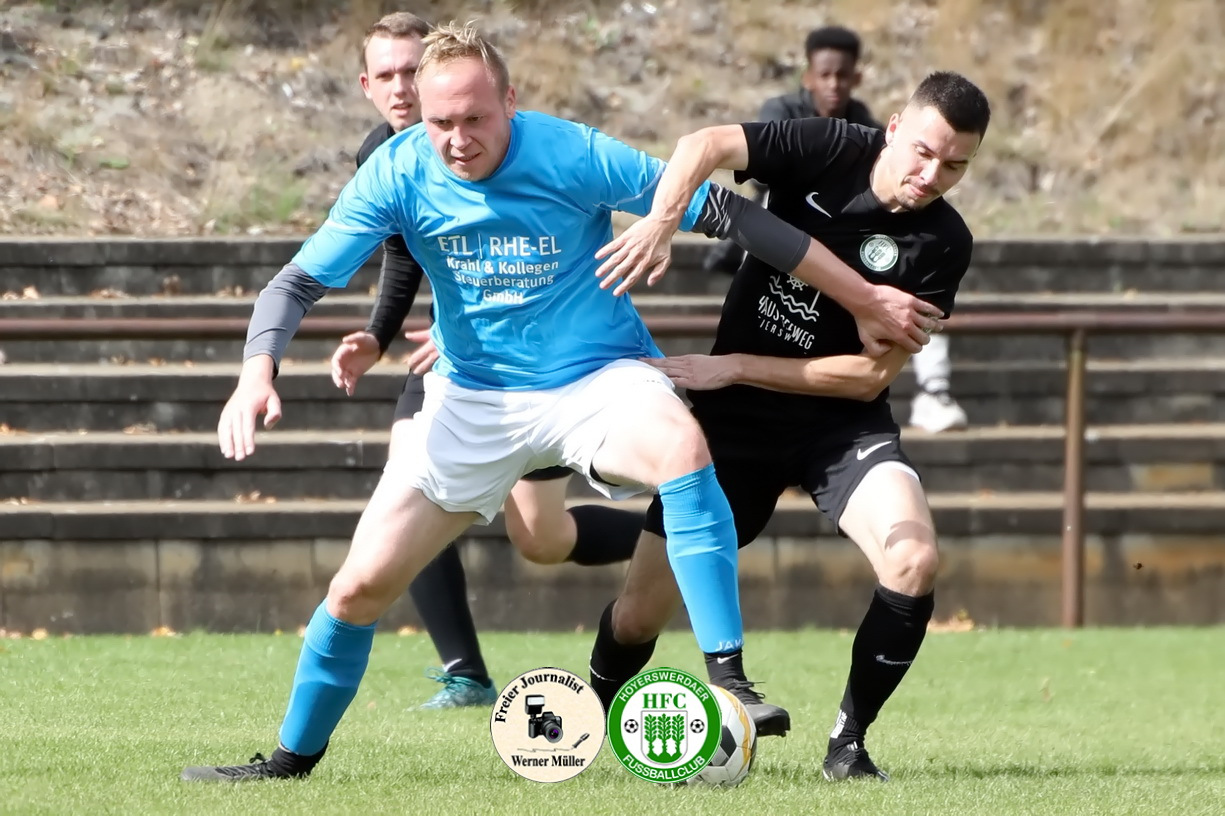 2022-09-17
Hoyerswedaer FC II in schwarz
 -
 SV St. Marienstern Panschwitz Kuckau ijn hellblau 
0:1
Foto: Werner Müller