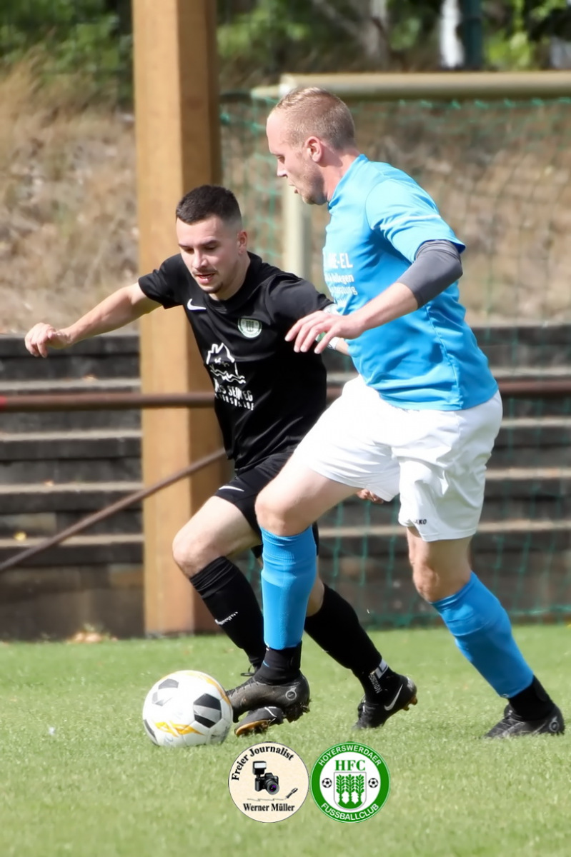 2022-09-17
Hoyerswedaer FC II in schwarz
 -
 SV St. Marienstern Panschwitz Kuckau ijn hellblau 
0:1
Foto: Werner Müller