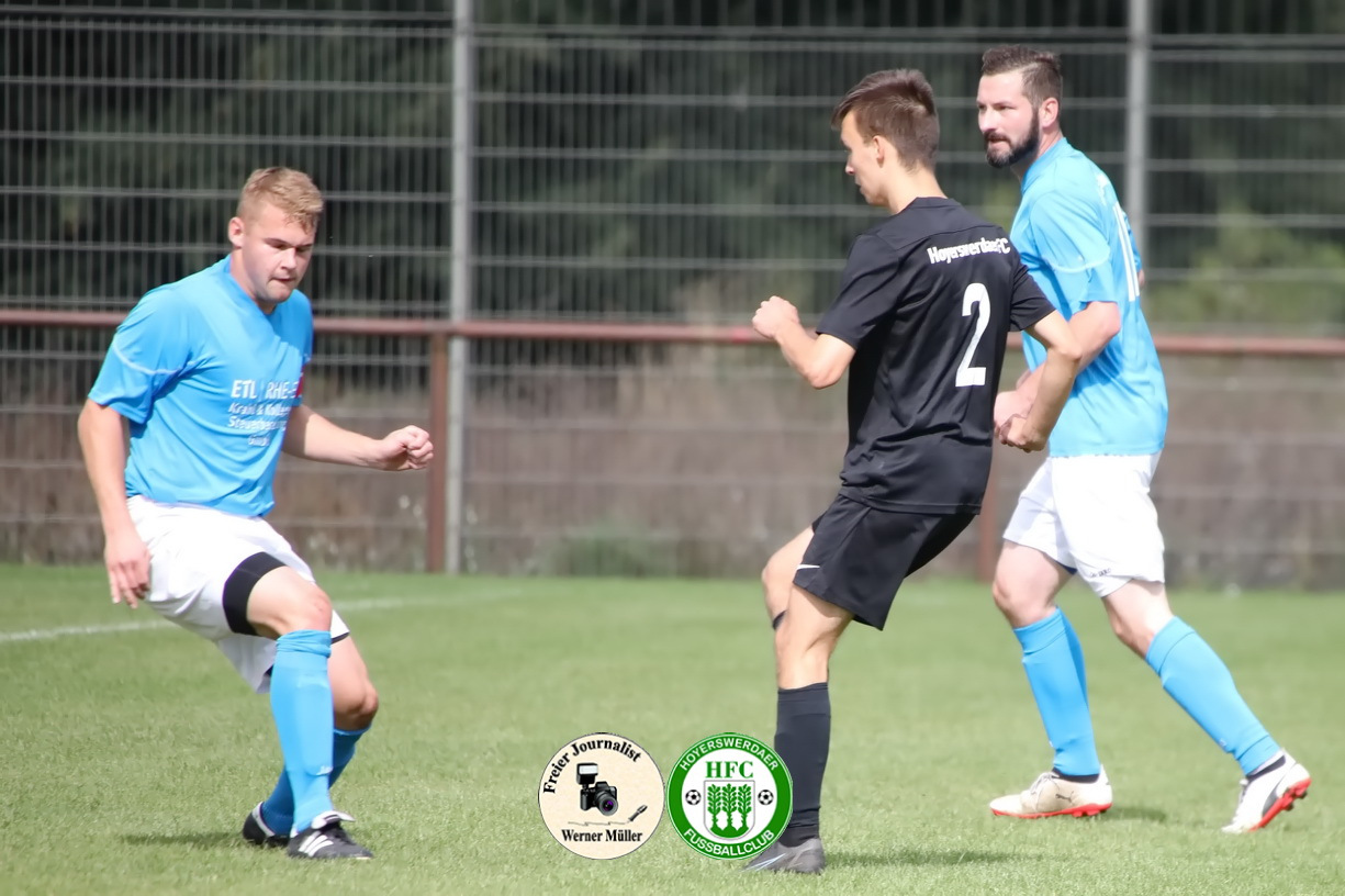 2022-09-17
Hoyerswedaer FC II in schwarz
 -
 SV St. Marienstern Panschwitz Kuckau ijn hellblau 
0:1
Foto: Werner Müller