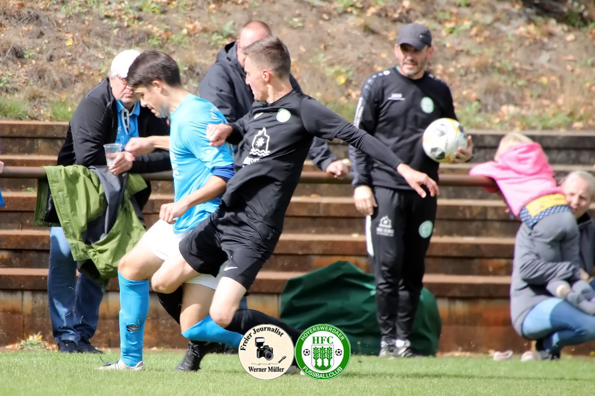 2022-09-17
Hoyerswedaer FC II in schwarz
 -
 SV St. Marienstern Panschwitz Kuckau ijn hellblau 
0:1
Foto: Werner Müller