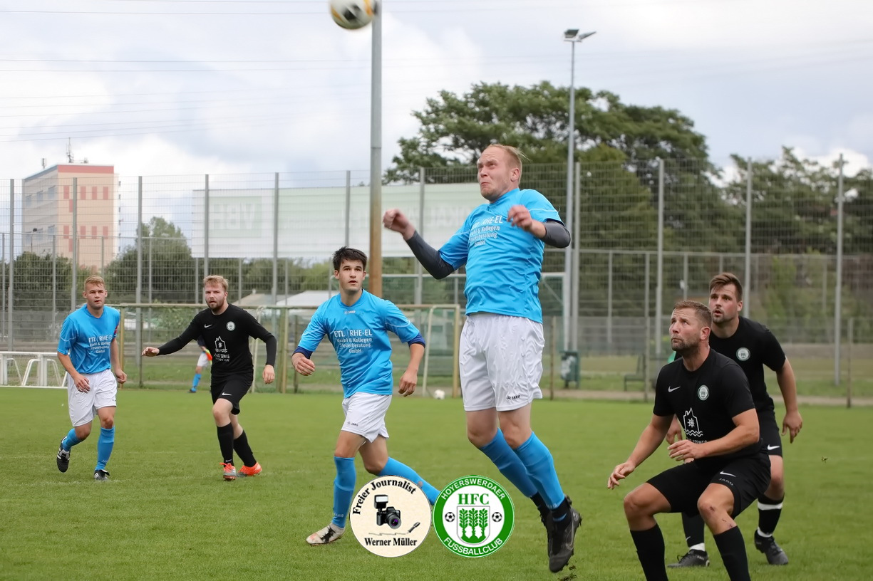 2022-09-17
Hoyerswedaer FC II in schwarz
 -
 SV St. Marienstern Panschwitz Kuckau ijn hellblau 
0:1
Foto: Werner Müller