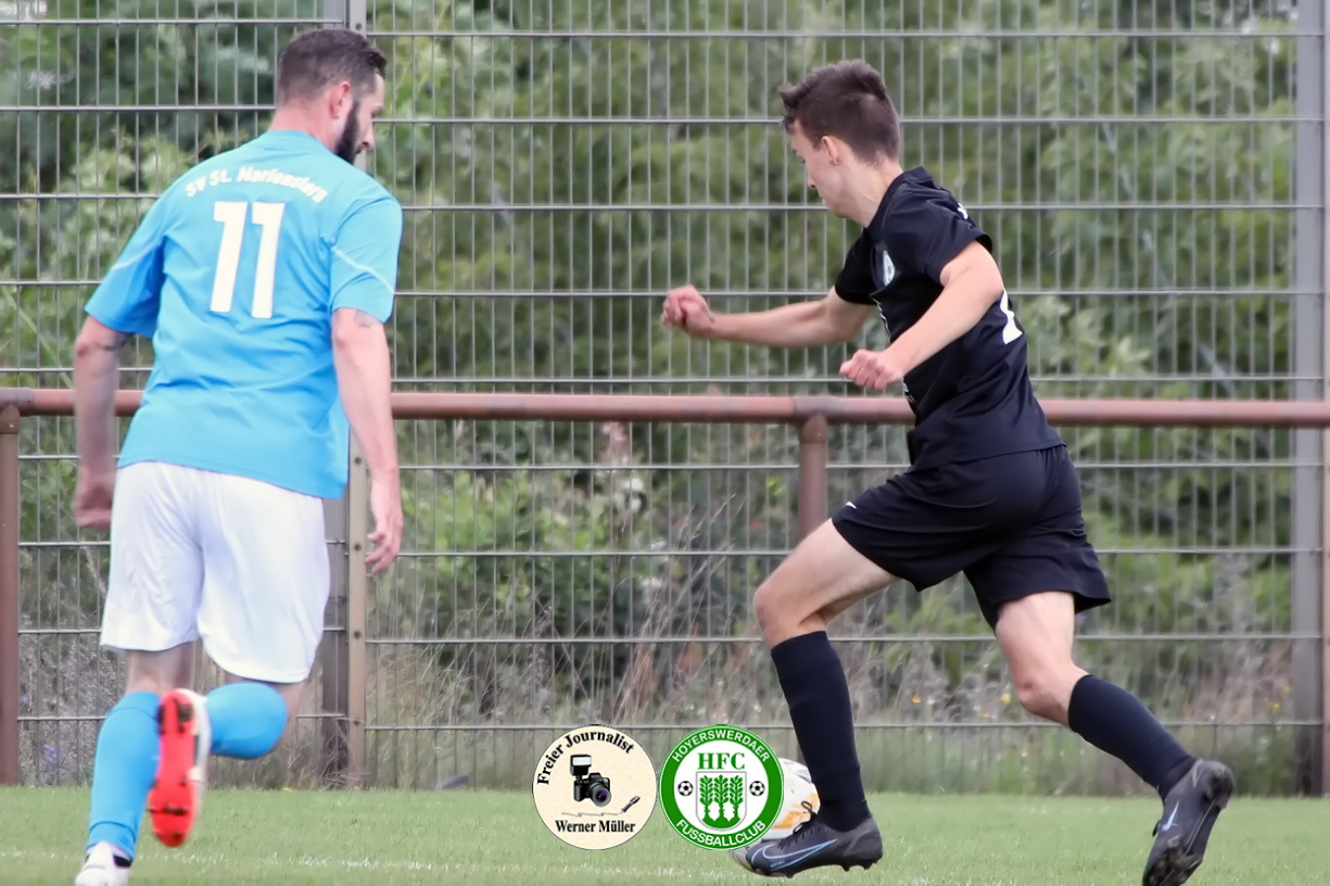 2022-09-17
Hoyerswedaer FC II in schwarz
 -
 SV St. Marienstern Panschwitz Kuckau ijn hellblau 
0:1
Foto: Werner Müller